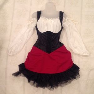 LEGS AVENUE SEXY SALOON GIRL BEER COSTUME